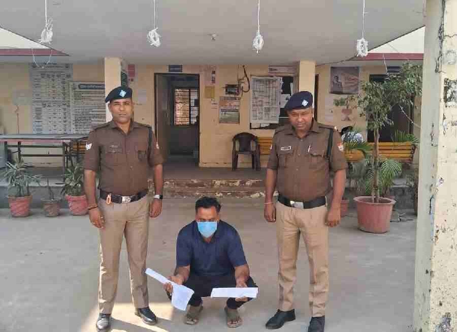 अवैध रूप से संचालित किए जा रहे स्लाटर हाउस का दून पुलिस ने किया भण्डाफोड, एक अभियुक्त को 80 किलो गौमांस के साथ किया गिरफ्तार